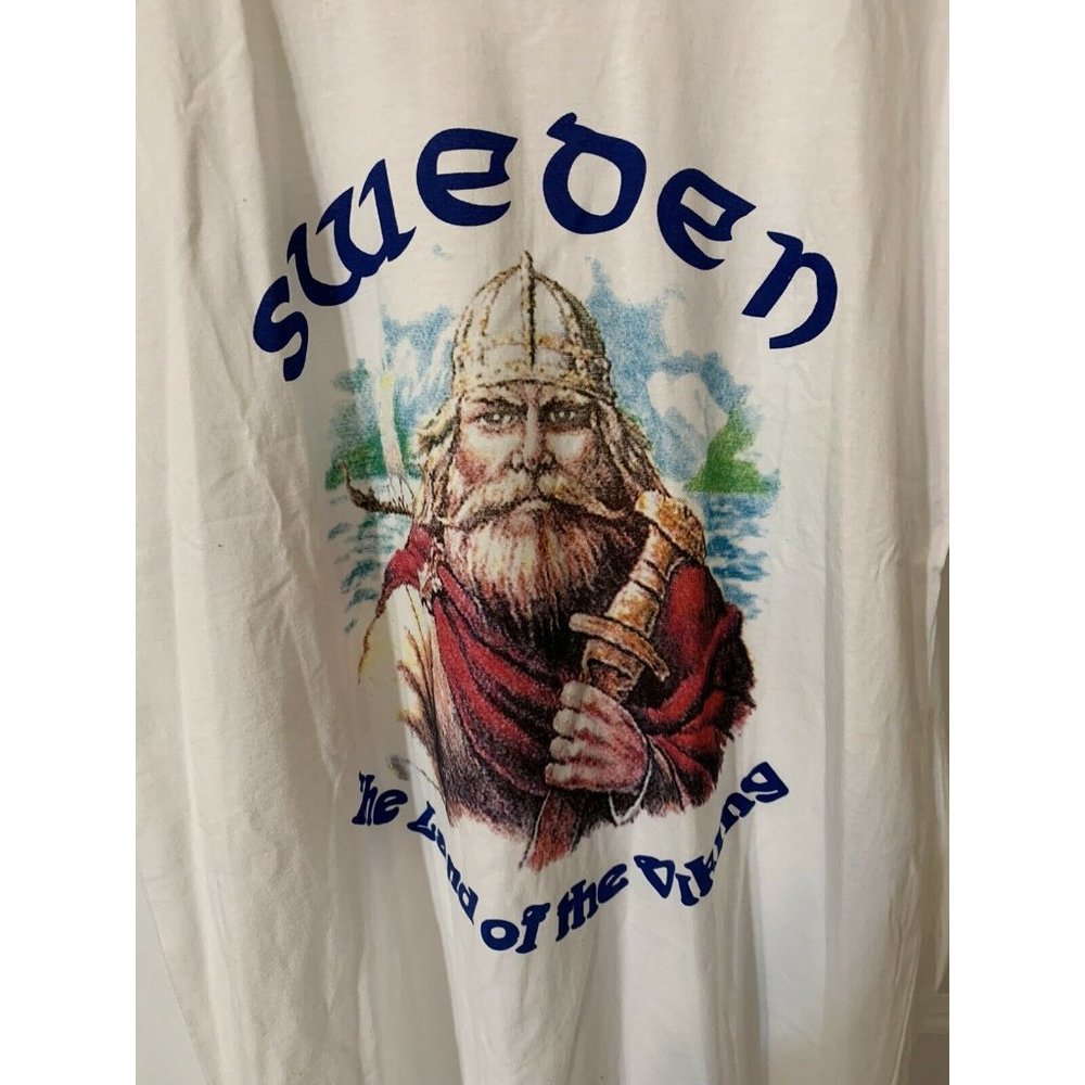 Vintage‎ SWEDEN The Land of the Viking Men’s Sz L T shirt White Design In Sweden